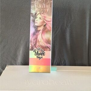 LAWLESS Hair Treatment Mask - Multicolor